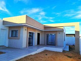  Maison � vendre 4 pi�ces 140 m� Midoun djerba