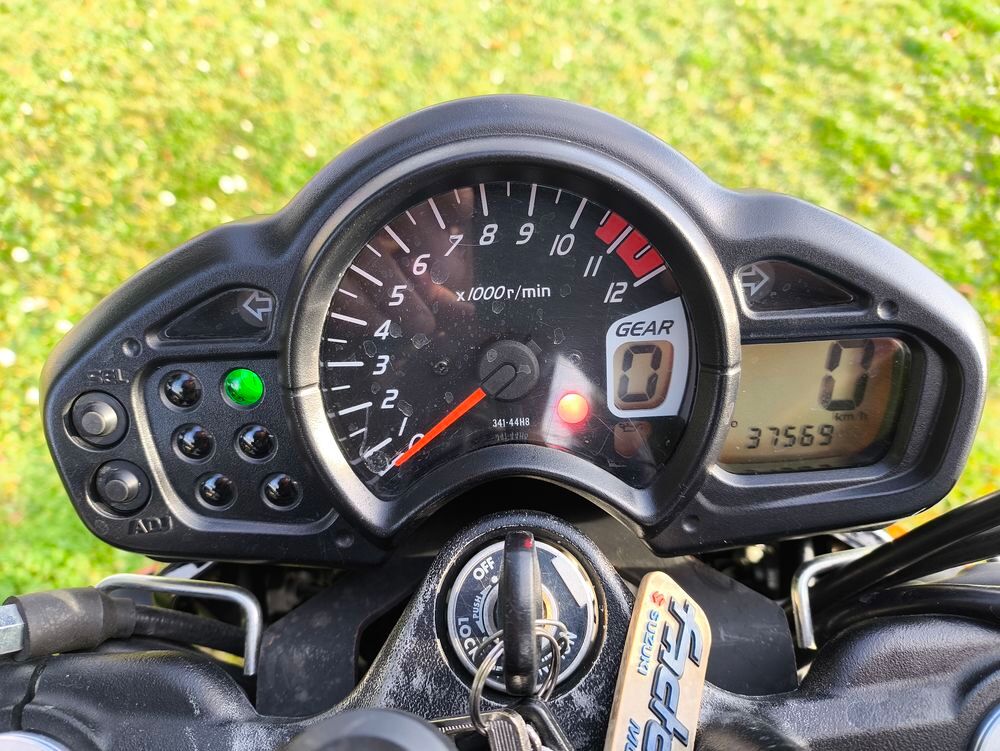 SUZUKI 2013 occasion 33670 La Sauve