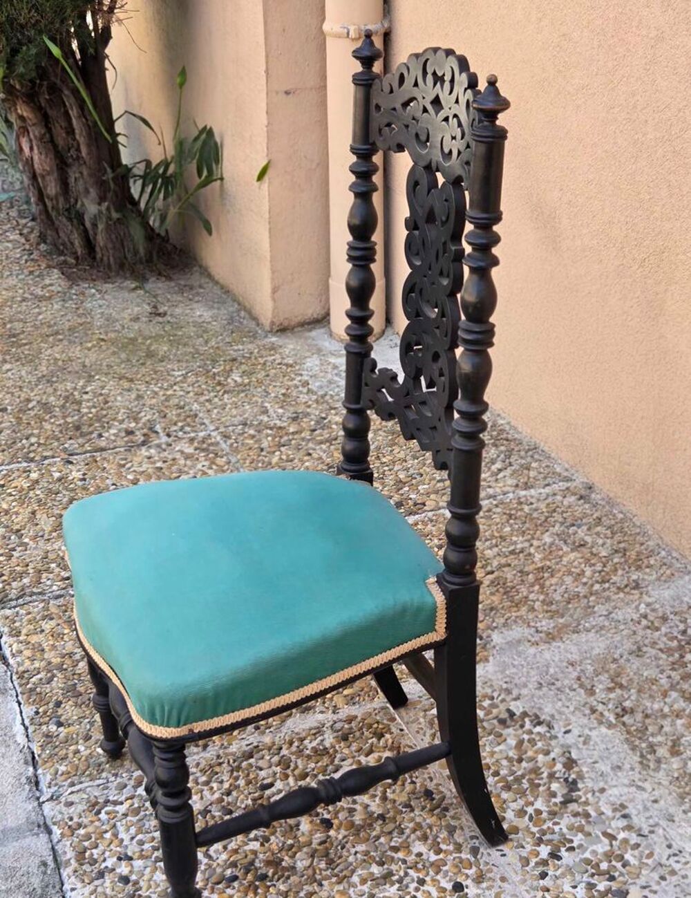 Chaise prie dieu en tissu et bois Meubles