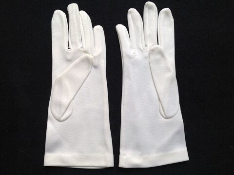 GANTS BLANCS DE COMMUNION EN SATIN 10 Trégunc (29)