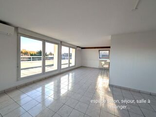 Vente Appartement Superbe appart 142m2 avec gar. ind fermé et parking privé Dornach
