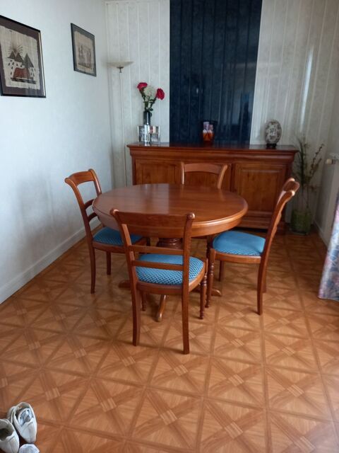 salle a manger buffet table 5 chaises merisier trs bon tat 250 Saint-Maurice (94)