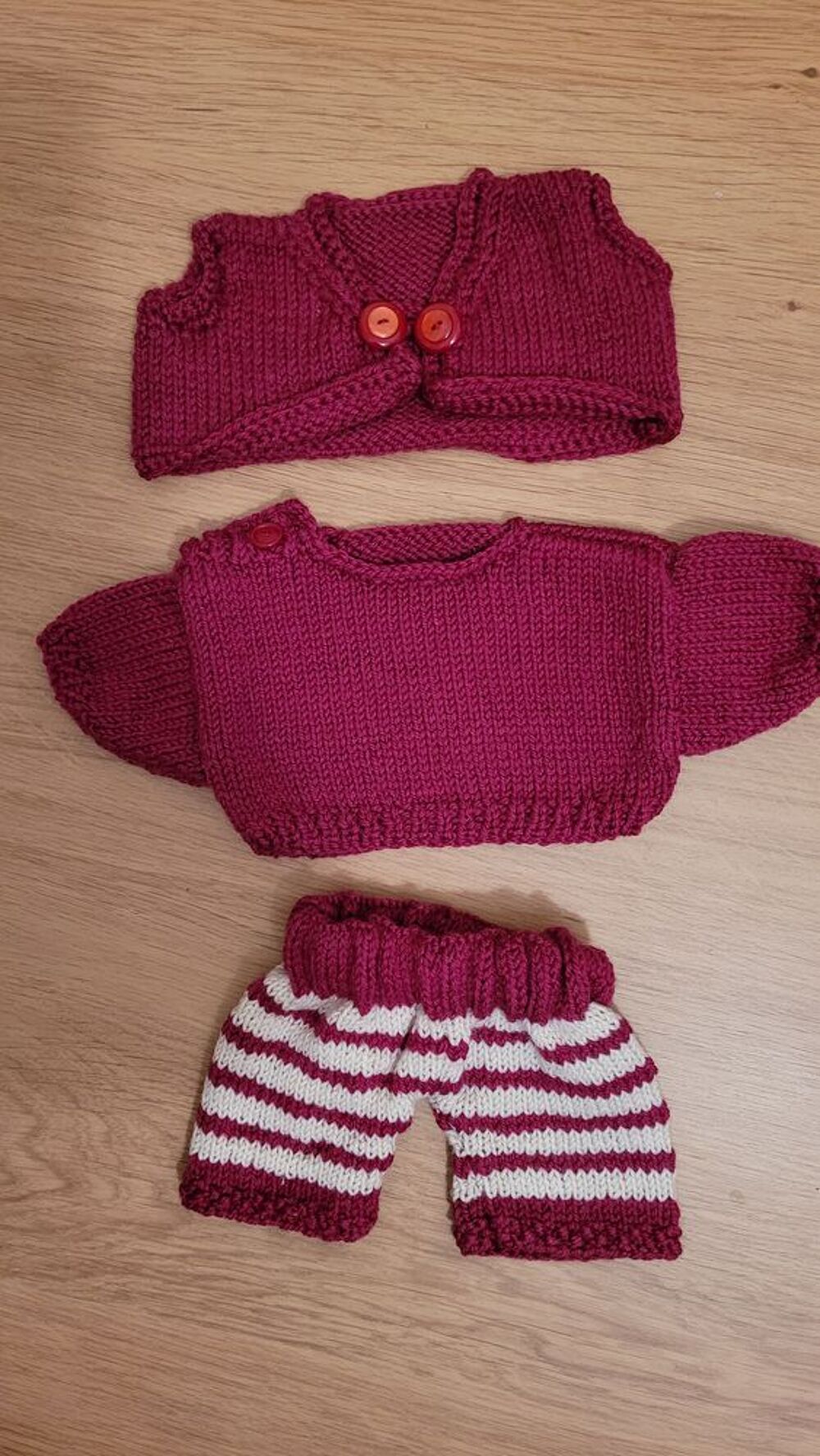 13 V&ecirc;tements de baigneur ou poup&eacute;e en laine Jeux / jouets