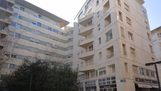  Appartement à louer 3 pièces 79 m²