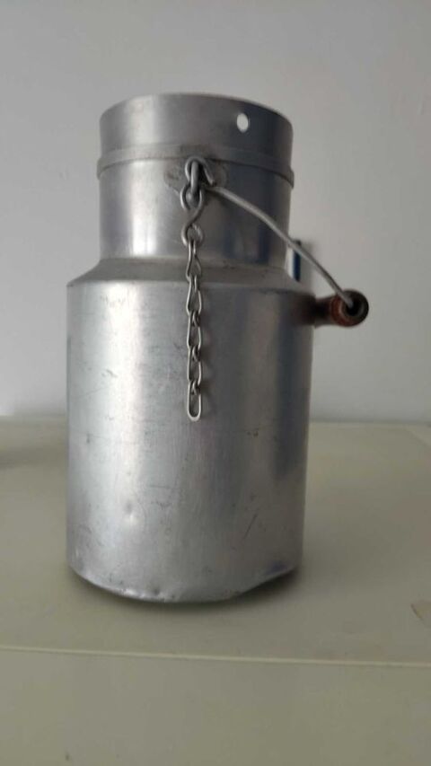 pot à  lait Malesherbes (45)