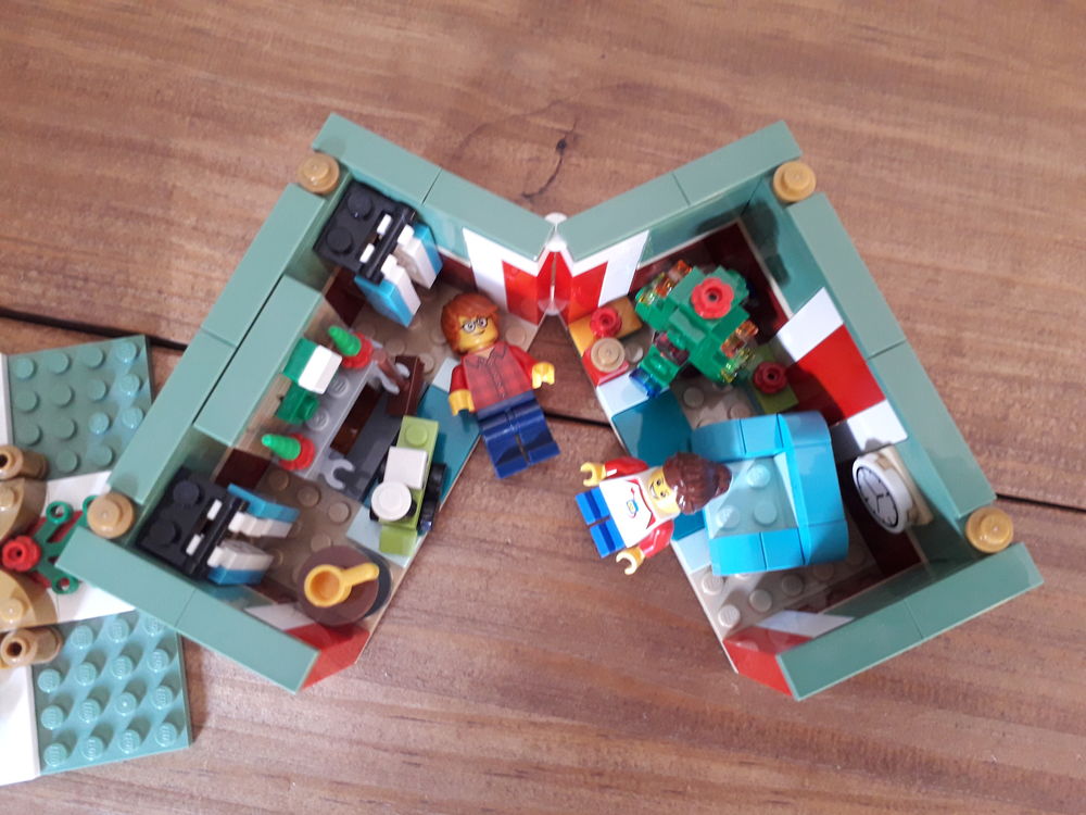 Lego r&eacute;f 40292 Cadeaux de No&euml;l Jeux / jouets