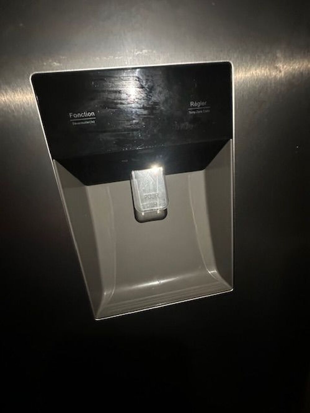 Frigo am&eacute;ricain SIGNATURE inox distributeur eau tr&egrave;s bon eta Electroménager
