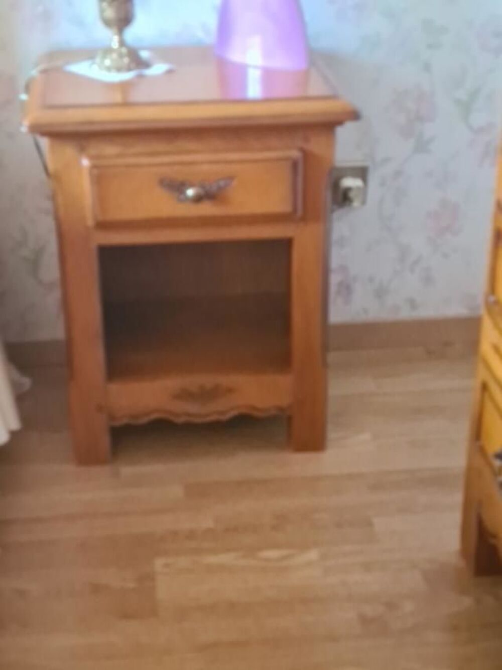 Suite sucession meubles massifs de qualit&eacute; , . Meubles