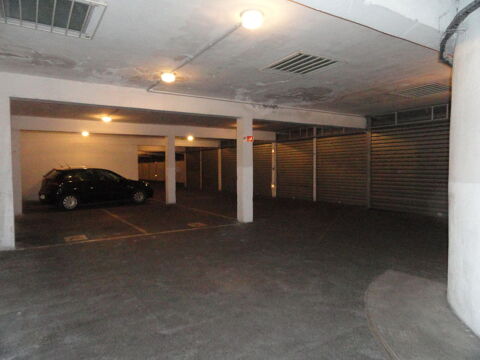  Parking / Garage  louer 13 m