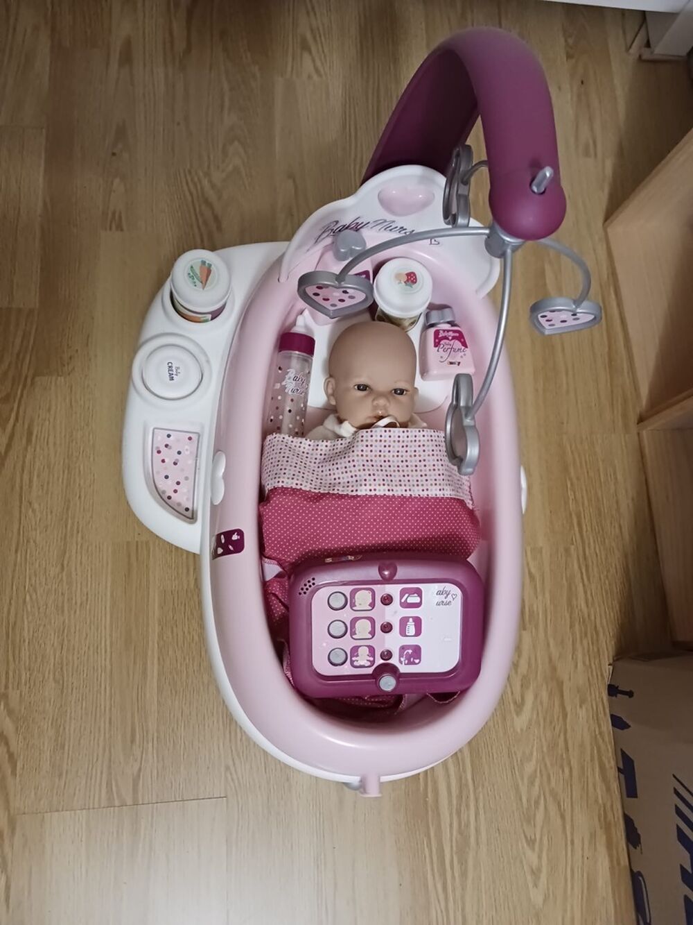 SMOBY BABYNURSE - NURSERY AVEC TABLETTE ELECTRONIQUE Jeux / jouets