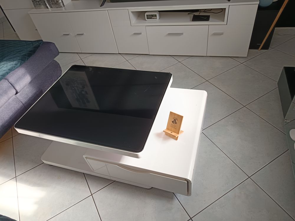 meuble t&eacute;l&eacute; avec chemin&eacute;e ethanol plus table de salon Meubles