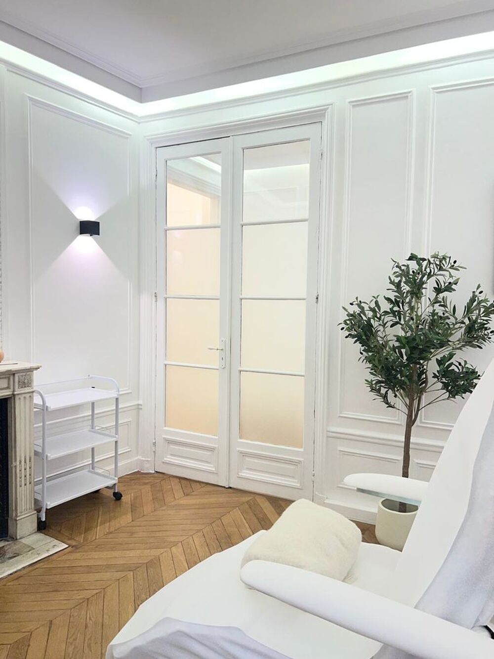 Location Appartement Cabine Chic ? 16 m² ? Paris 16? (Boissière) Paris 16
