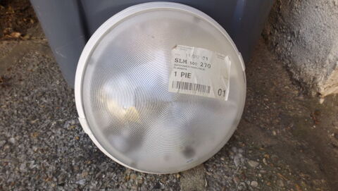 HUBLOT EN VERRE ETANCHE 70 W E27 5 Combs-la-Ville (77)