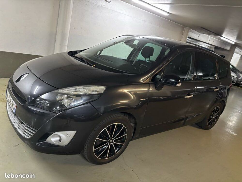 Sc&eacute;nic III Grand Scenic III 2.0 dci 150 bva6 Bose 5places suivi Renault 2011 occasion 92500 Rueil-Malmaison