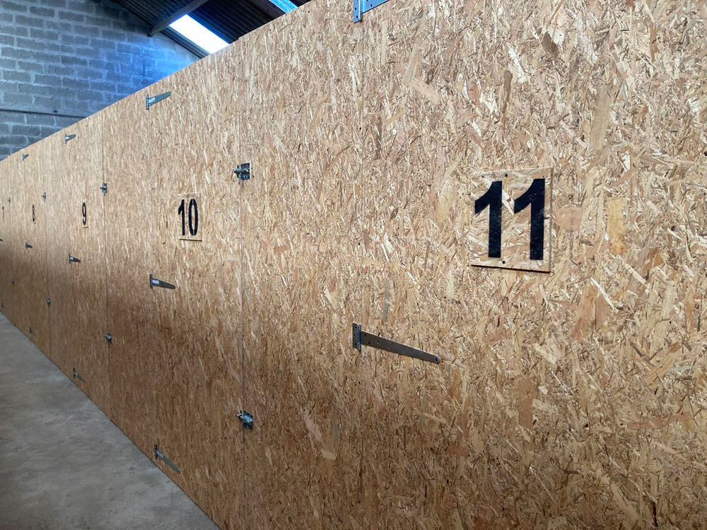 Location Parking/Garage garde-meubles / box de stockage Morlaix Landivisiau Plounour-mnez