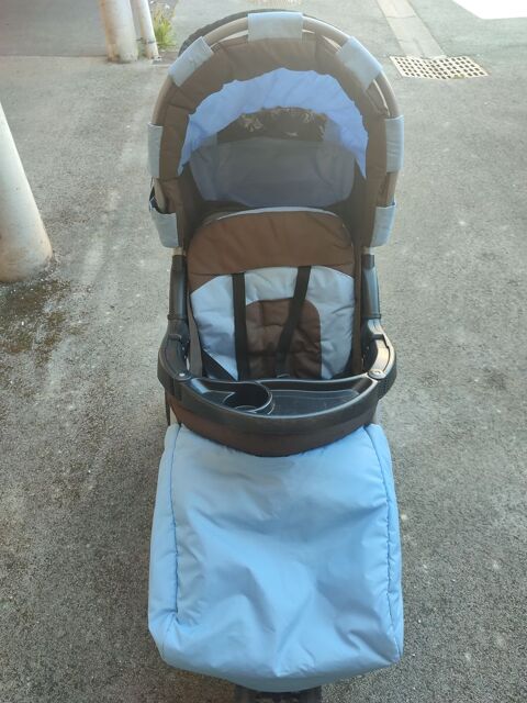 Poussette 3 roues 60 Ay (51)