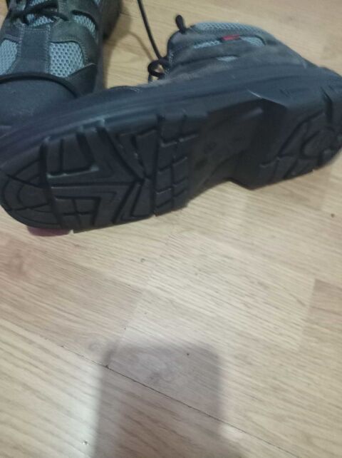 chaussures de s�curit� pointure 44 20 Caen (14)