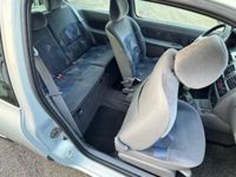 Clio II Clio 1.2i RXE 2000 occasion 78300 Poissy