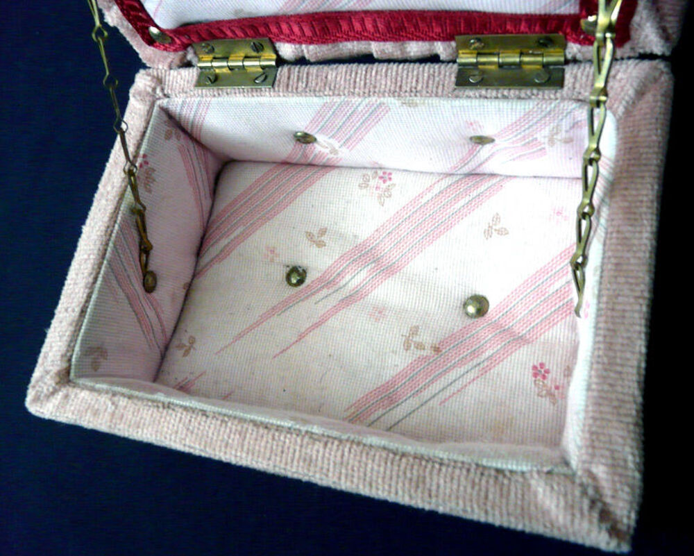 Boite &agrave; Bijoux (Coffre - Coffret) artisanale fait main Bois Bijoux et montres