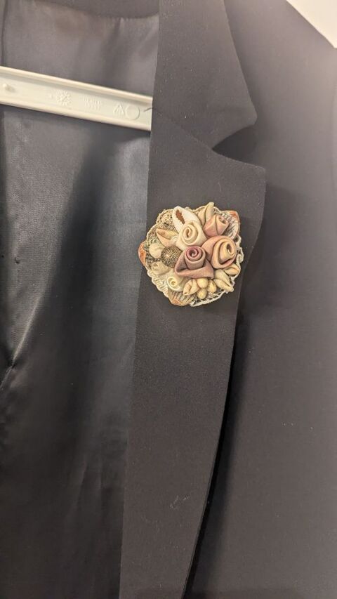 Broche originale 10 Bouff�mont (95)