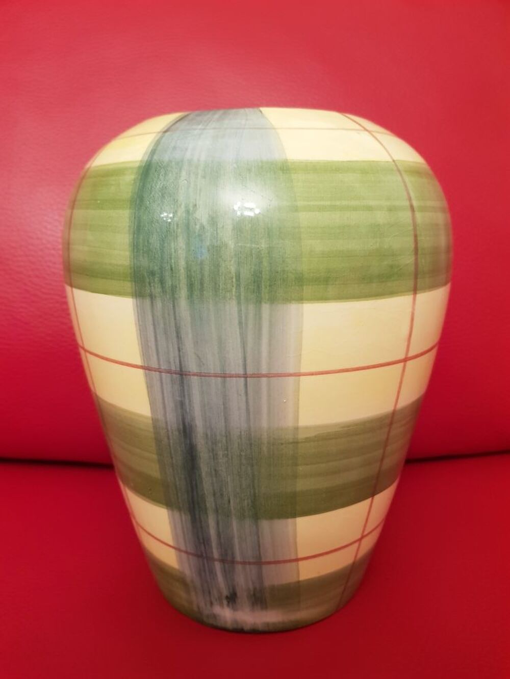 VASE D&Eacute;COR &Eacute;COSSAIS &Agrave; DOMINANTE VERTE Décoration