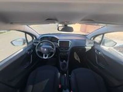 208 1.2 VTi 82ch BVM5 Style 2018 occasion 85200 Auzay