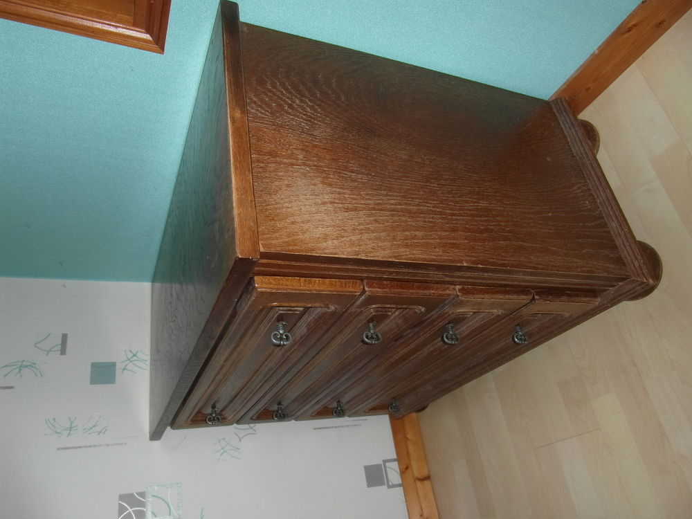 COMMODE EN CHENE Meubles