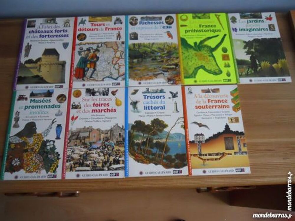 Lot de 9 livres Guide GALLIMARD ELF Livres et BD