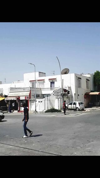  Duplex/triplex  vendre 6 pices 200 m Tunis, tunisie