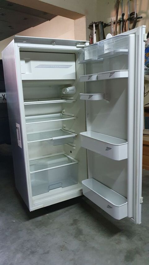 rfrigrateur DE-DIETRICH  encastrable  H122cm l 54cm P 61cm 100 Saulxures (67)