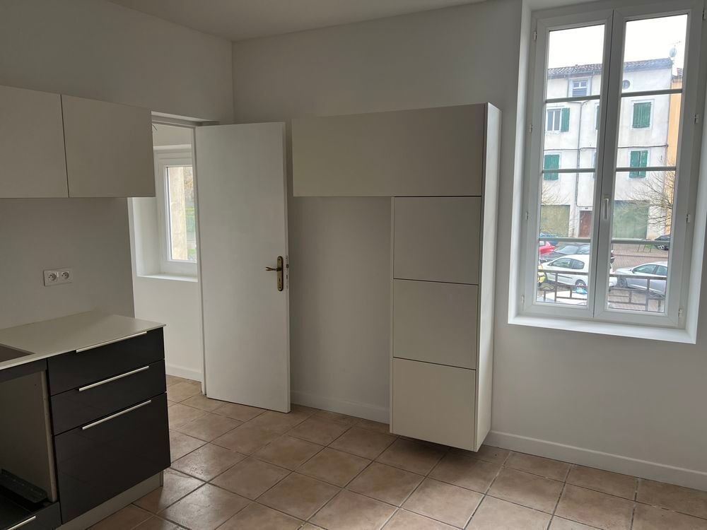 Vente Appartement lot de 2 appartements 55m2 +35 m2 + 1 garage Idéal, investisseur. 12000€ de revenus annuel Castres