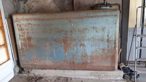 cuve  fuel marque MAUGUIN 2000litres 1 Derval (44)