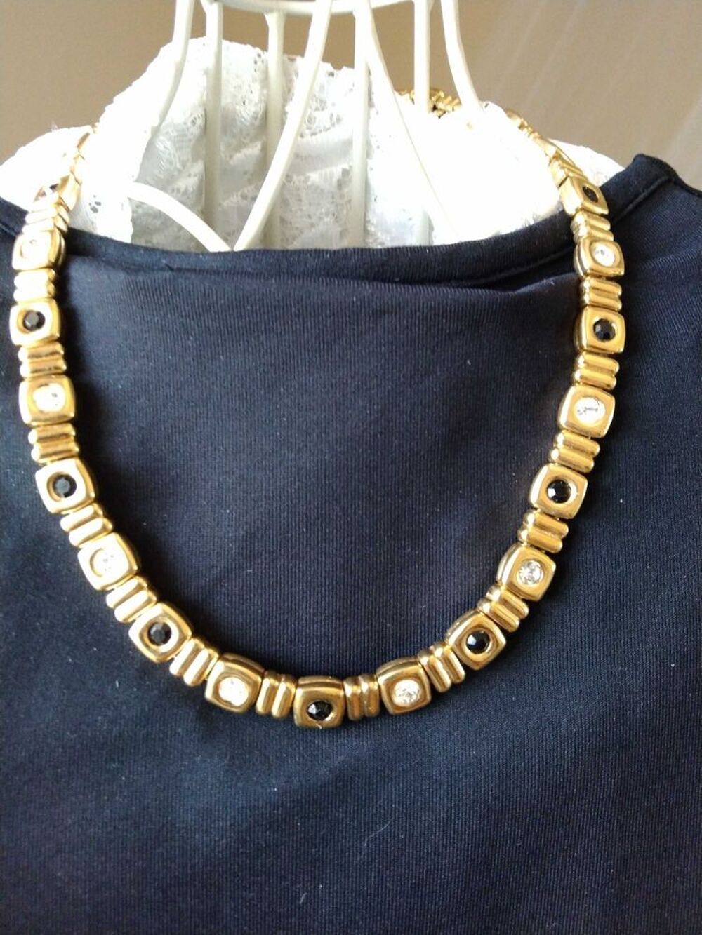 Collier Nina Ricci Bijoux et montres