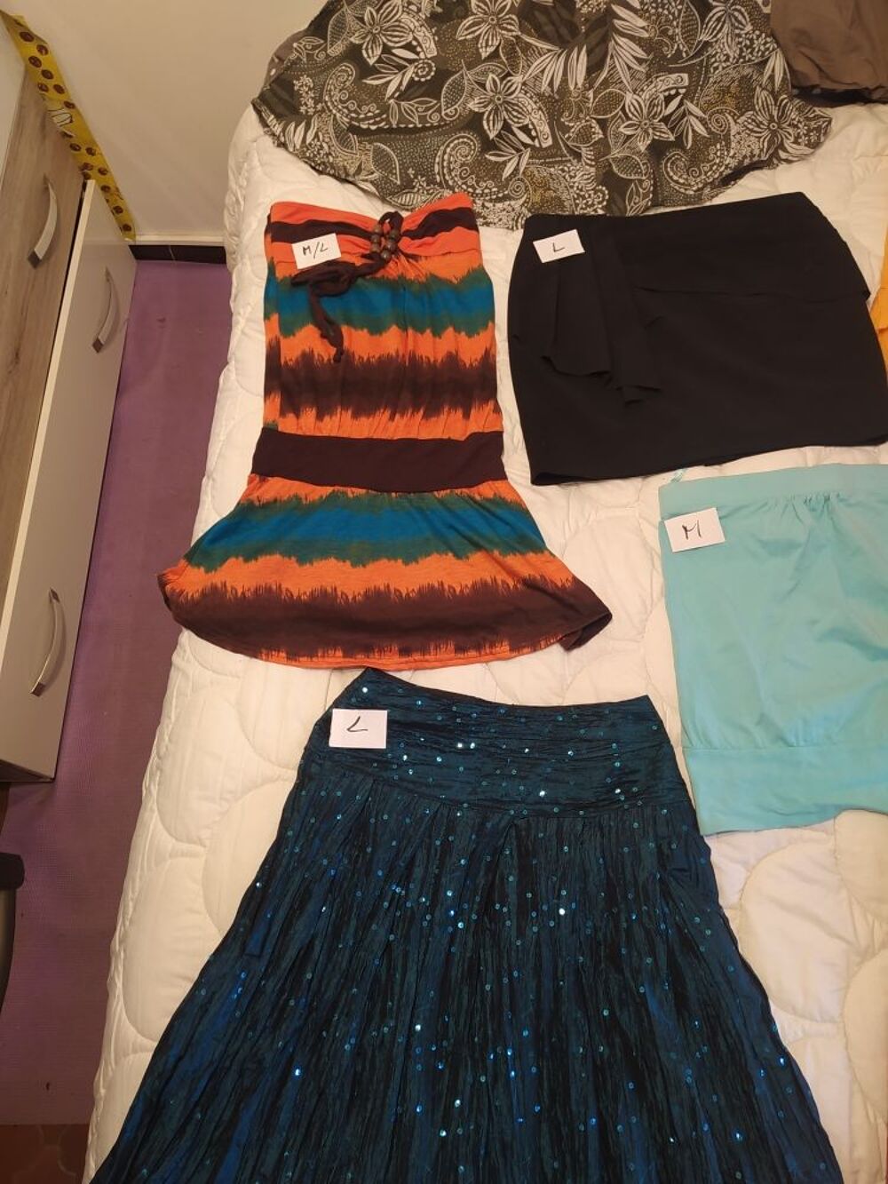 DIVERS JUPES TOUTES TAILLES ET MARQUES Vêtements