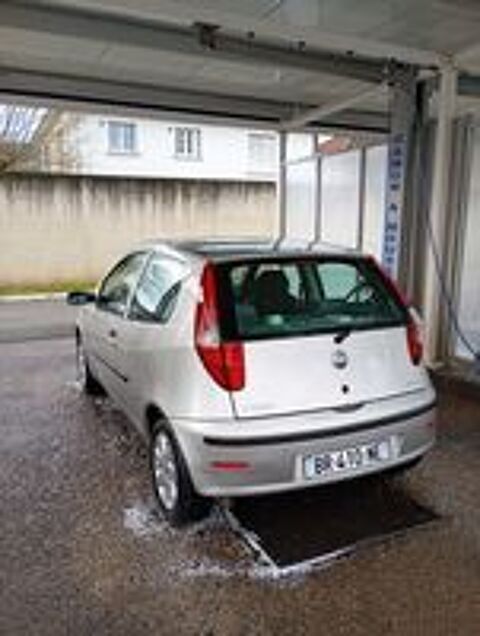 Punto PUNTO 1.3 MULTIJET 16V 75 ITALIA (KIT NOVETUD) 2005 occasion 19100 Brive-la-Gaillarde