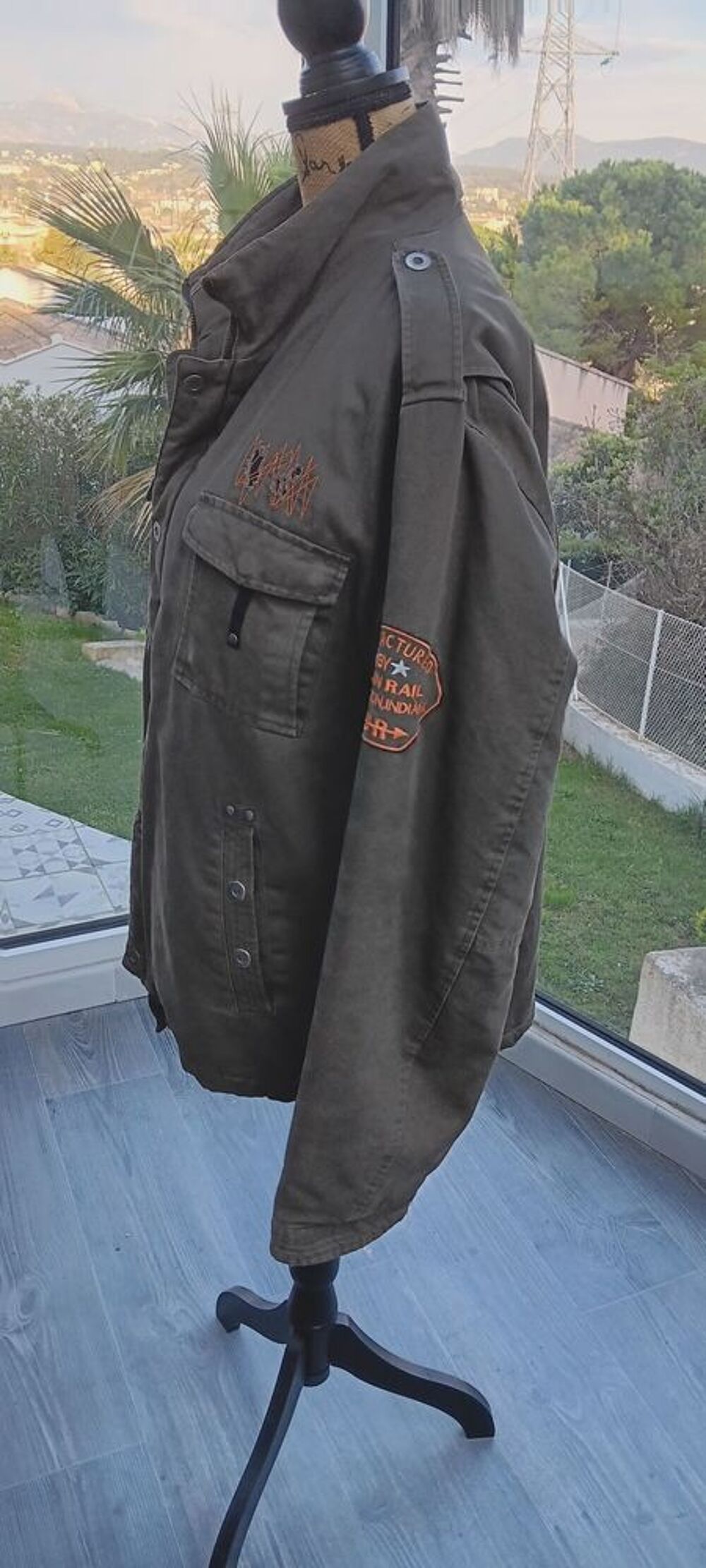Veste style arm&eacute;e Vêtements