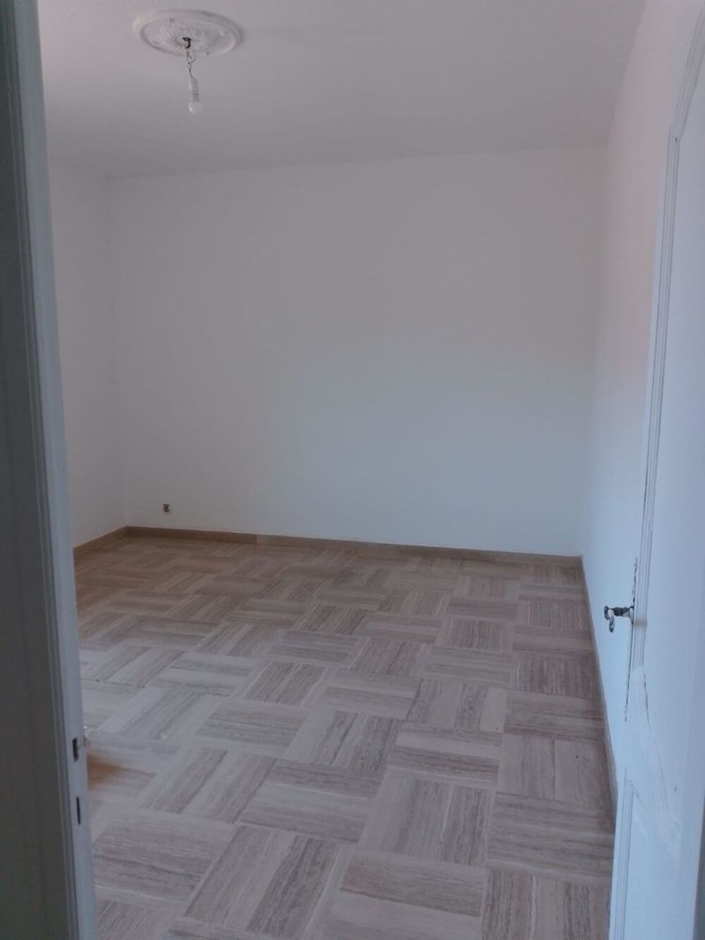 Location Autre Haut de Maison 150m2, terrasse de 80m2 possible colocation Marseille 10