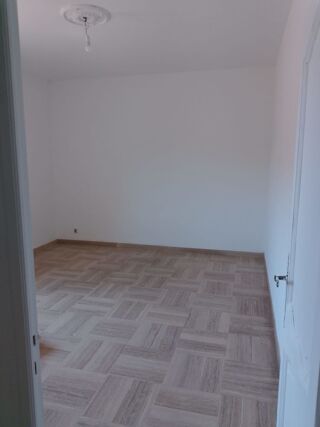 Location Autre Haut de Maison 150m2, terrasse de 80m2 possible colocation Marseille 10