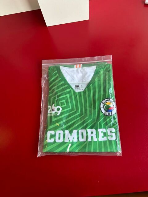 ensemble de Comores 20 Limoges (87)