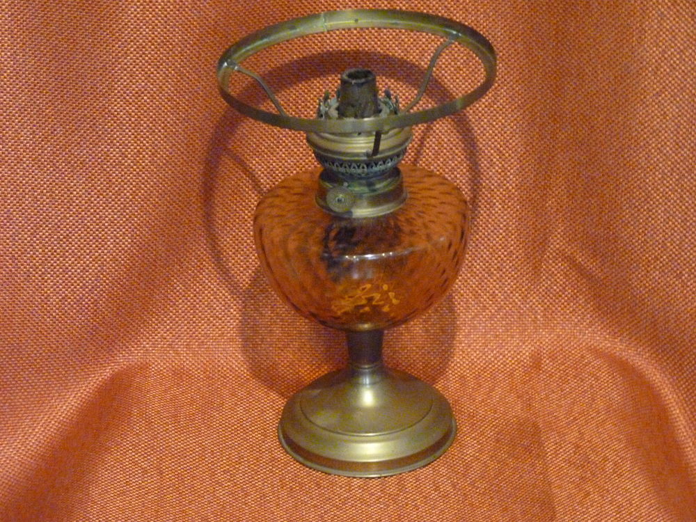 Lampe &agrave; p&eacute;trole ancienne Décoration