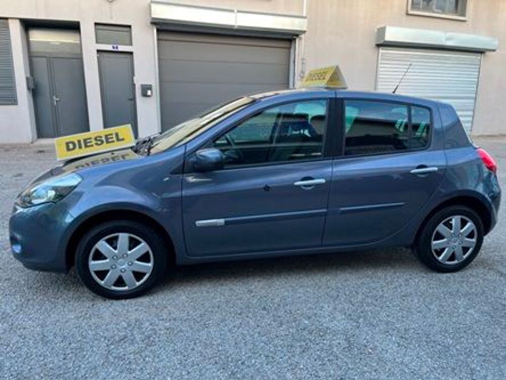 Clio III Clio 1.5 dCi 85 eco2 Dynamique 2009 occasion 42700 Firminy