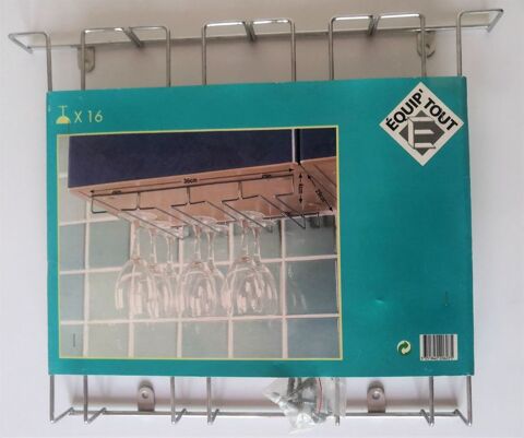  Porte-verres à pied 1 niveobjet. 4 La Seyne-sur-Mer (83)