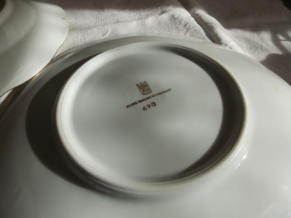lot de 2 plats en porcelaine Décoration