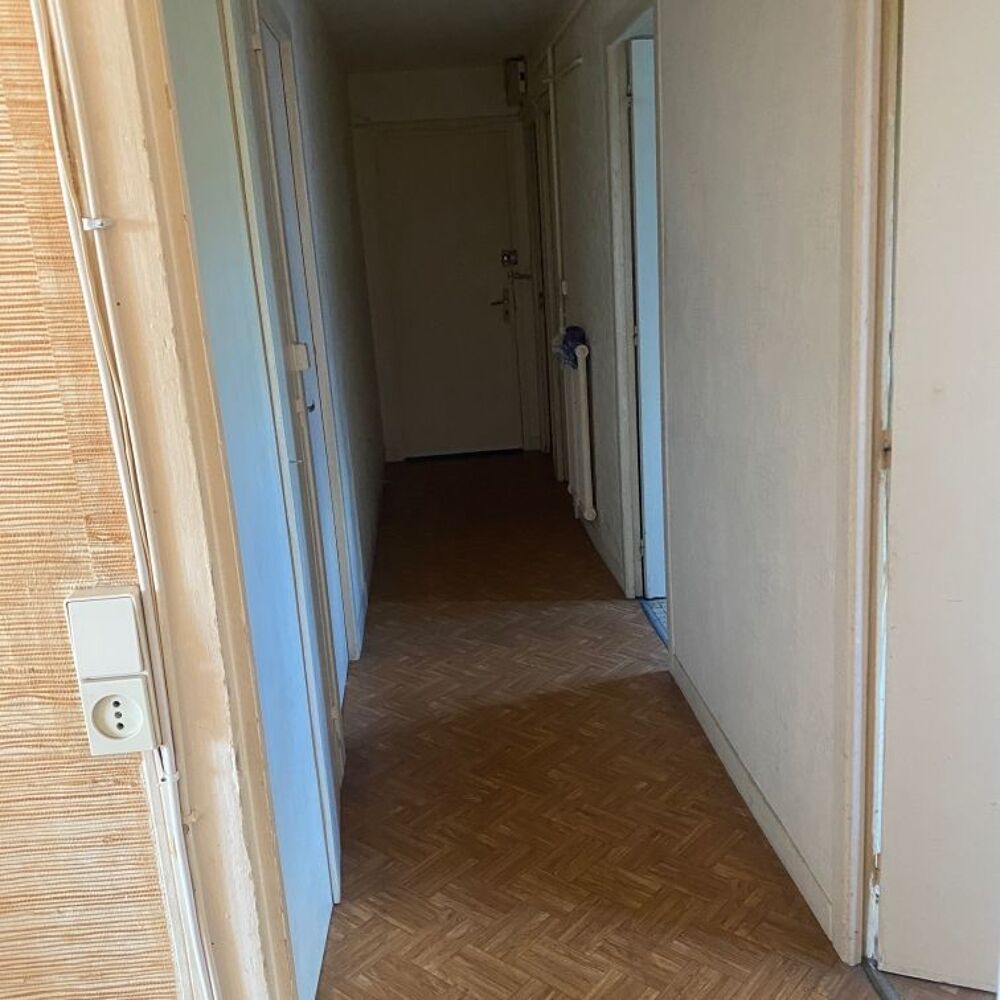 Location Appartement Appartement vide T3 quartier résidentiel  Rennes 35700 Rennes