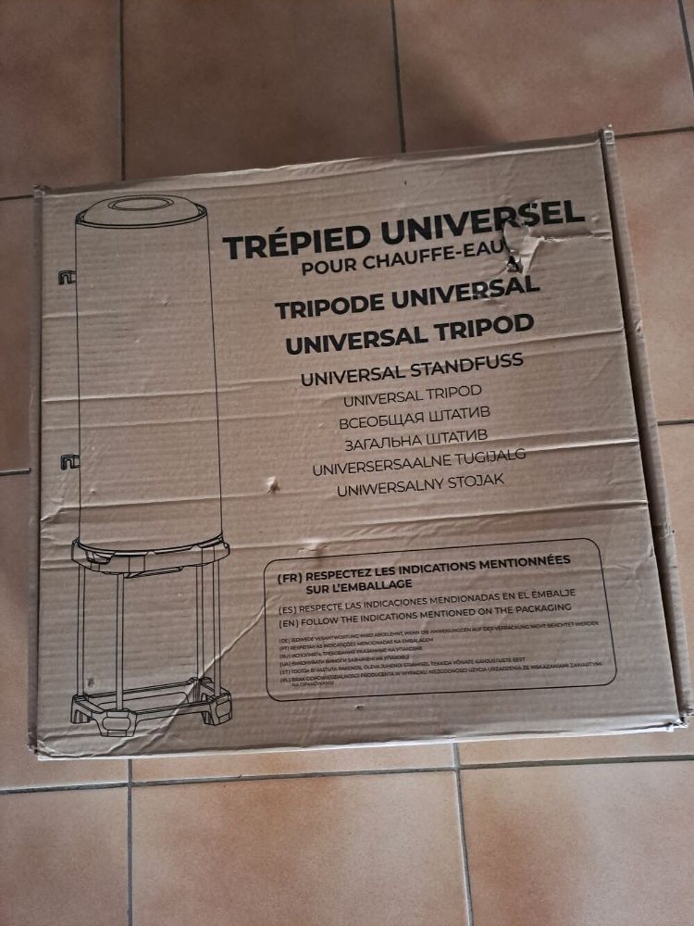 Tr&eacute;pied universel pour chauffe-eau Electroménager