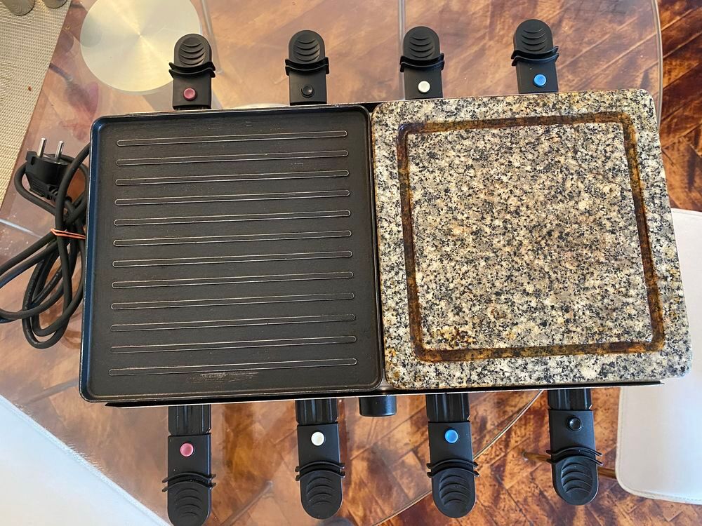 Plancha 2 en 1 avec machine &agrave; raclette Electroménager