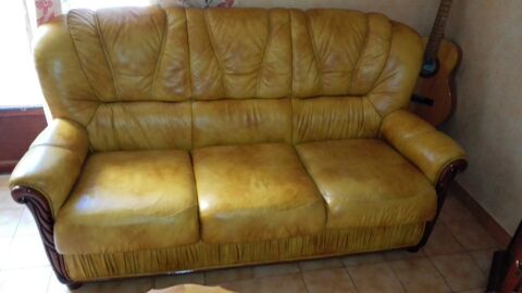 Canap cuir et fauteuil 170 Bziers (34)