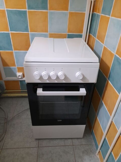 Gazinire Beko toute a gaz 100 La Ciotat (13)