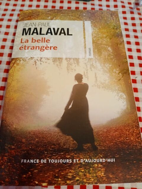 LIVRE LA BELLE ETRANGERE 10 Triel-sur-Seine (78)