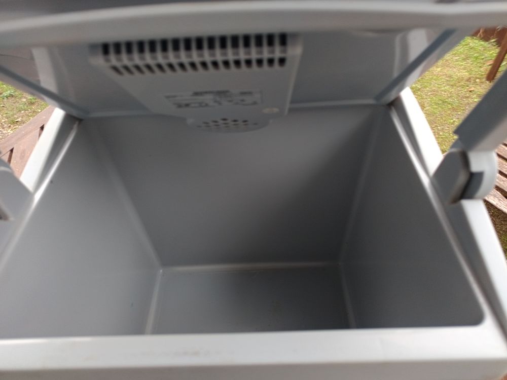 Glaci&egrave;re auto Electroménager